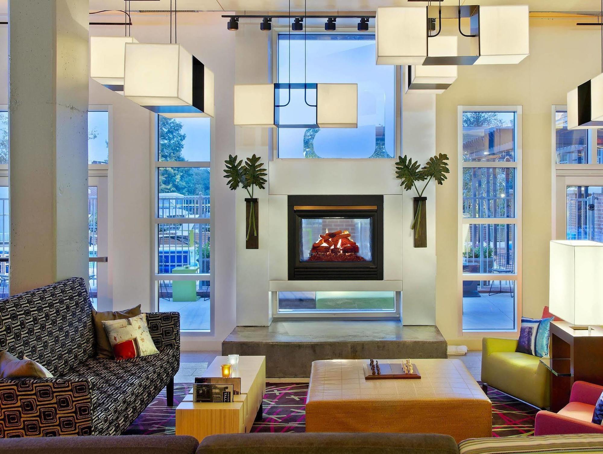 Aloft Tallahassee Downtown Extérieur photo